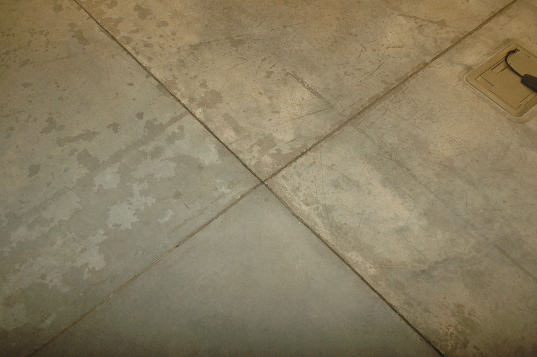 Flooring issues4.jpg
